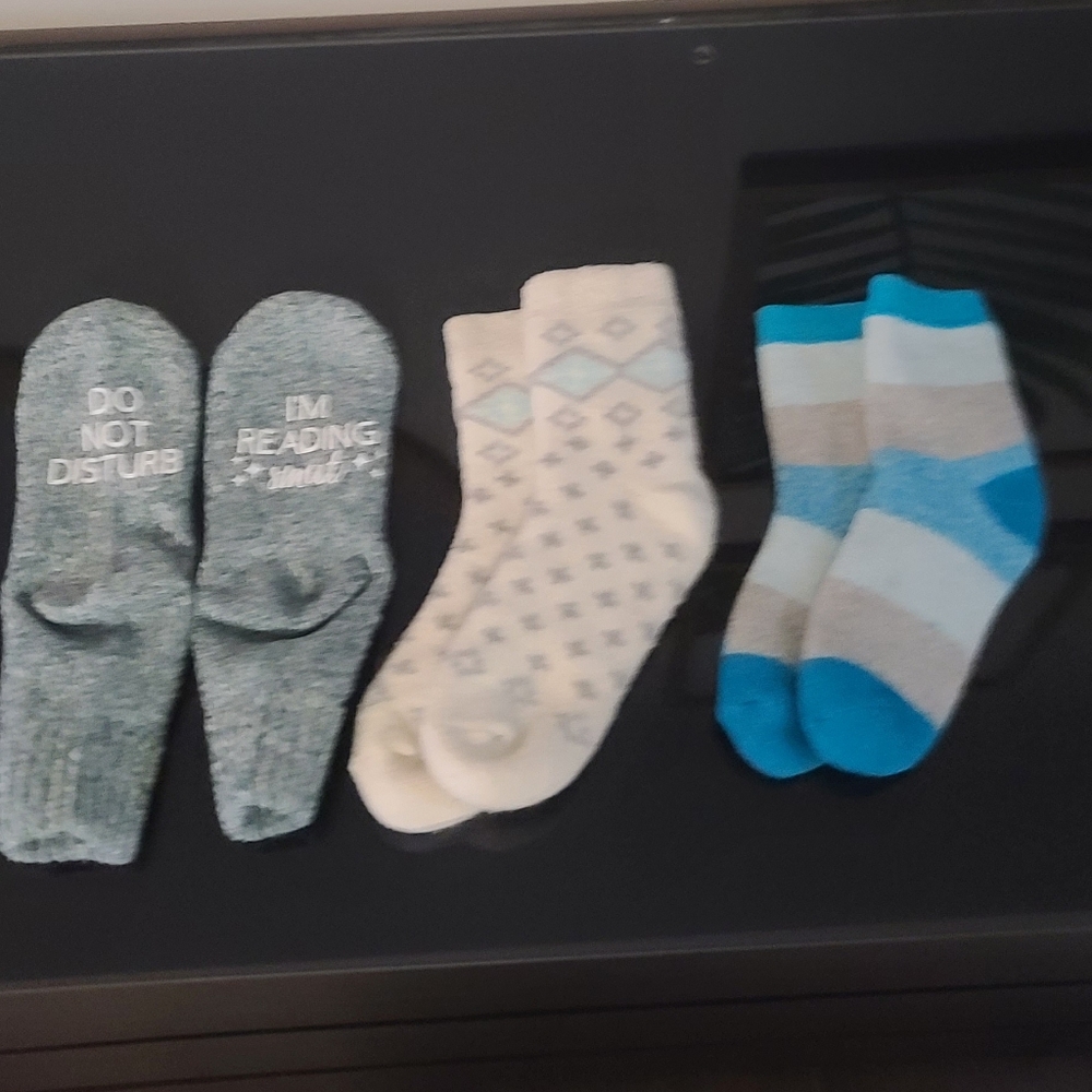 3 pairs of slipper socks, "do not disturb I'm rearing smut"